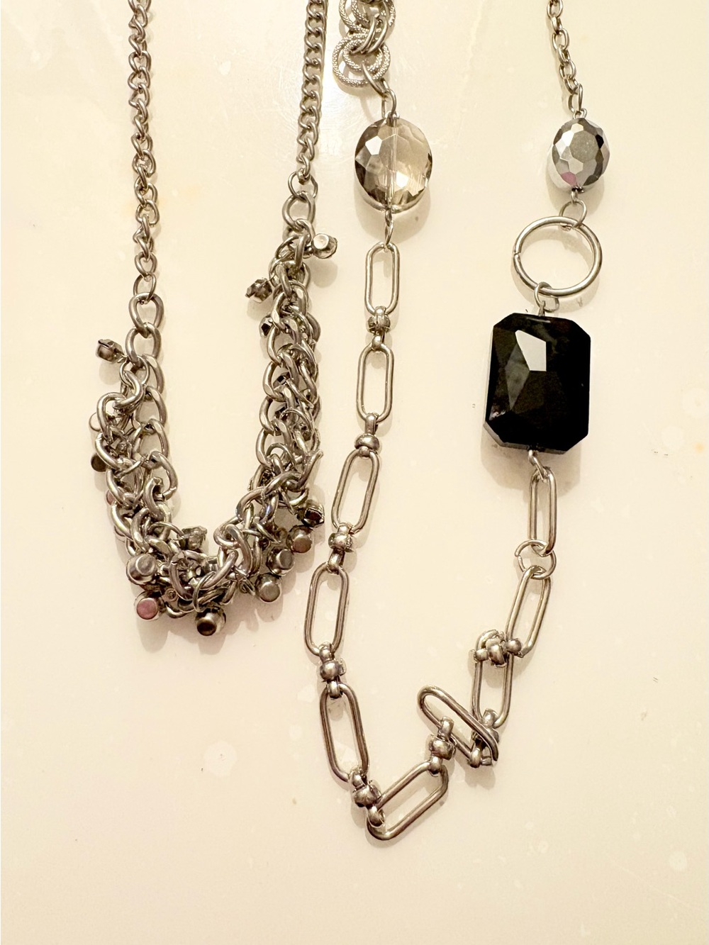 Paparazzi Women's Fashion
Jewelry Mixed Lot - Silver/ Black Glass Bead, 4pc